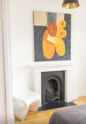 Cool, Quiet Notting Hill 2 BED APT